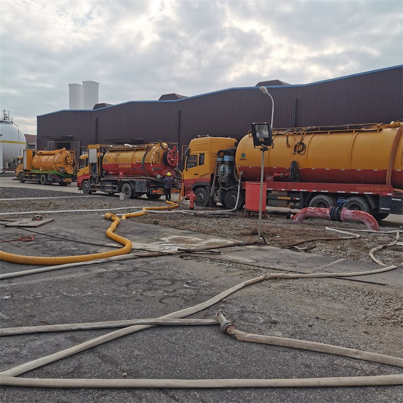 游仙污水池清理