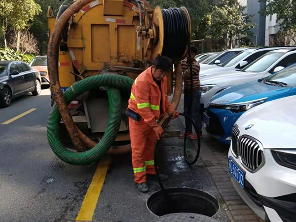 游仙排污管道清淤